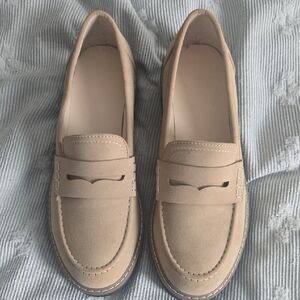Women's Tan Loafers